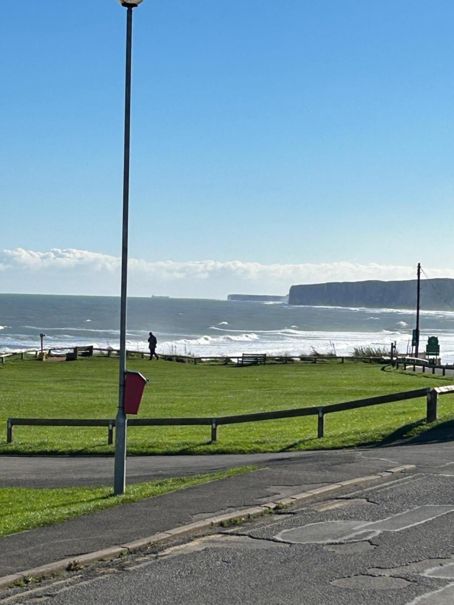 Stunning Mini Lodge With Sea View Filey Esterno foto